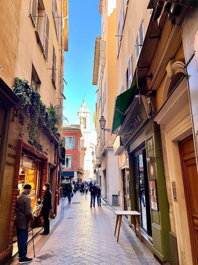 Un Havre De Paix Et De Calme En Plein Centre De Massena Nizza